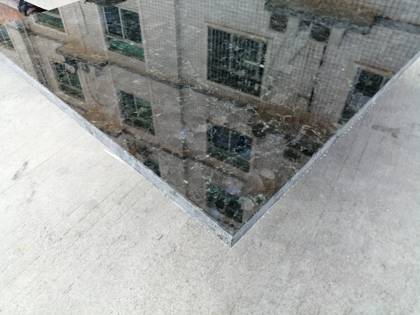 Granito azul del Volga de Ucrania de la venta caliente para la encimera